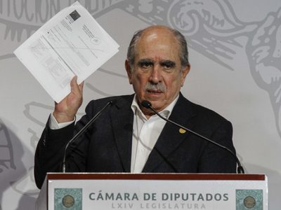 Pablo Gómez denuncia falta de voluntad de PRI y PT para analizar desafuero de Huerta y Toledo