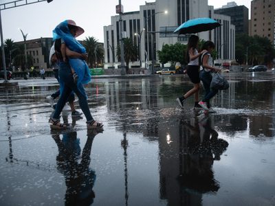 Lluvias fuertes con descargas eléctricas y torbellinos impactarán el miércoles en estas entidades
