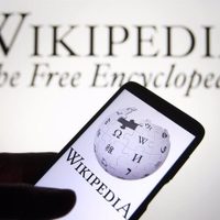Rusia multa a Wikipedia por supuesta "información falsa" sobre la invasión a Ucrania