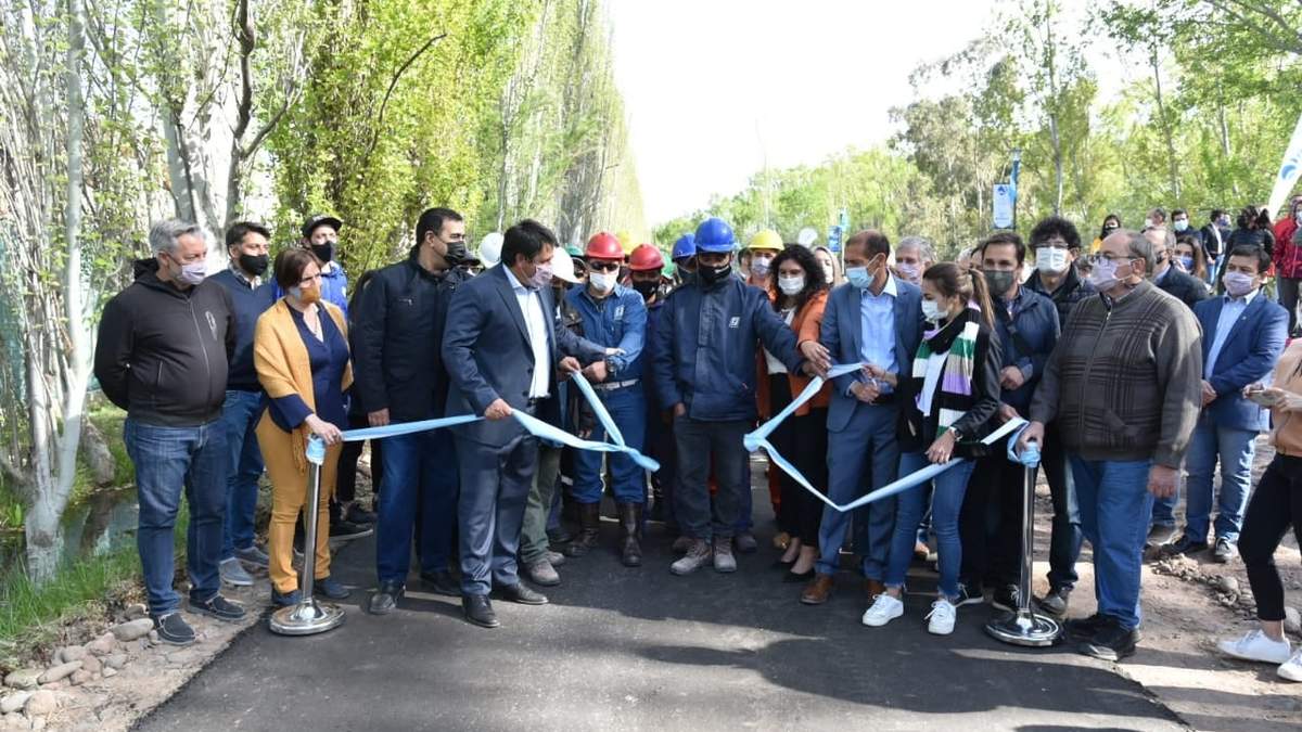 Mariano Gaido y Omar Gutiérrez en Paseo Costero de Neuquén. Fuente: (Twitter)