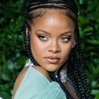 ¡Poderosa! Rihanna modeló las prendas de importante marca y sus fans colapsaron