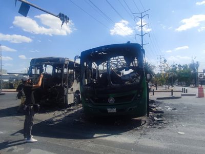 Suspenden clases y eventos en Jalisco por bloqueos e incendios tras operativo contra “El Mencho”