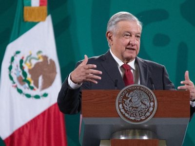 AMLO ofrece asilo político al fundador de WikiLeaks, Julian Assange