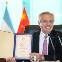 Alberto Fernández analiza la incorporación de Argentina en la Ruta de la Seda