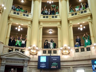 Mapa de la IVE en el Senado: uno por uno, qué legisladores votaron a favor