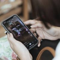 TikTok amenaza a Facebook con su entrada en el comercio electrónico de EU, según FT