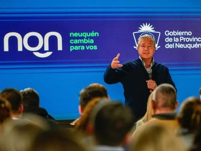 El gobierno elogió el superávit y la reducción de la deuda pública como estrategias de desarrollo