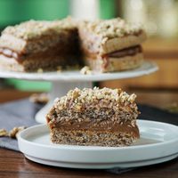 Torta de nuez: si querés comenzar la semana con el postrecito más rico, vas a amar esta receta