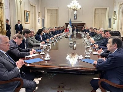 Tensión: Milei vetará la ley de ATN de los gobernadores