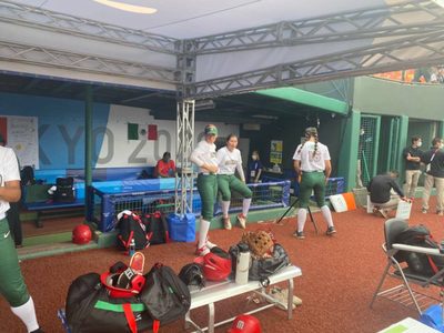 "Reprobable e irrespetuosa acción" de jugadoras de softbol; ya no serán convocadas: Carlos Padilla