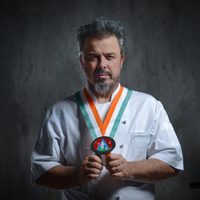 La bronca de Donato De Santis con el público de MasterChef Celebrity: "Para lastimar a alguien"