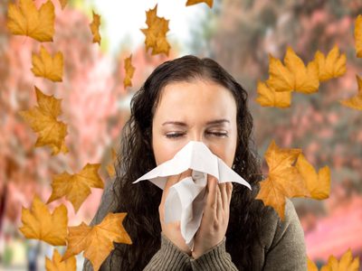 Cómo evitar las alergias de otoño: anotá estos trucos de limpieza que sí funcionan