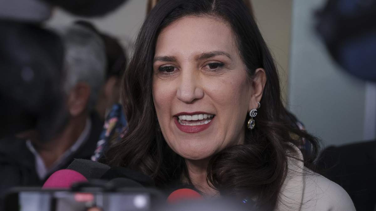 La presidenta de la Mesa Directiva de la Cámara de Diputados, Kenia López Rabadán