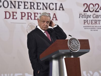 TEPJF: Es delito electoral el caso de cura que llamó “idiota” a AMLO y promovió voto “útil”