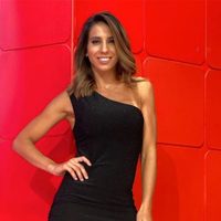 Un conjuntito que te vuelve loco: Cinthia Fernández se llevó todas las miradas con este video