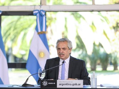 Alberto Fernández pidió "olvidarnos de las fronteras y límites políticos"
