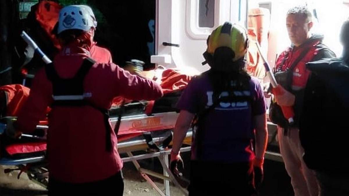 La mujer sufrió una lesión en la cadera y debió ser llevada al hospital Ramón Carrillo. Fuente (Parque Nacional Lanín)