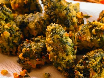 Buñuelos de acelga: increíblemente deliciosos para picotear antes de la cena y son fáciles de hacer