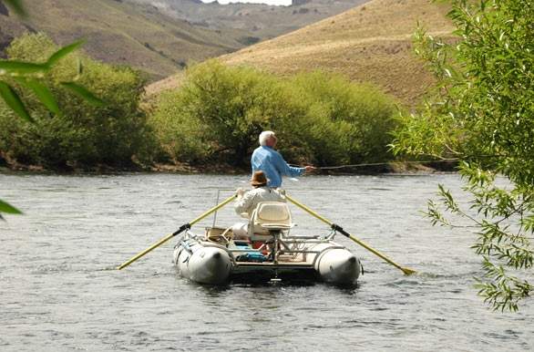 Pesca en el Limay, Bariloche Fuente: (Instagram)