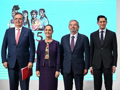 "Cabeza fría, temple y defensa con firmeza" ha funcionado frente a aranceles de Trump: Sheinbaum