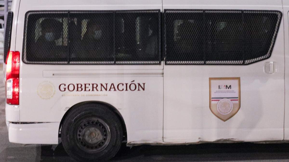 En la imagen, un vehículo del INM. Migración, uno de los objetivos de Trump