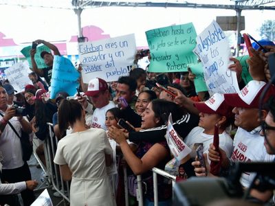 Reclamos, rechiflas y gritos en el mitin de Sheinbaum en Zumpango