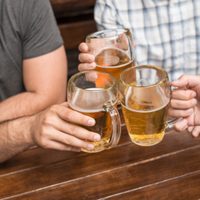 Los europeos son quienes más alcohol beben del mundo; esto es lo que toman al año