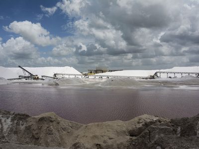 México, en pláticas con mineras por proyectos de litio