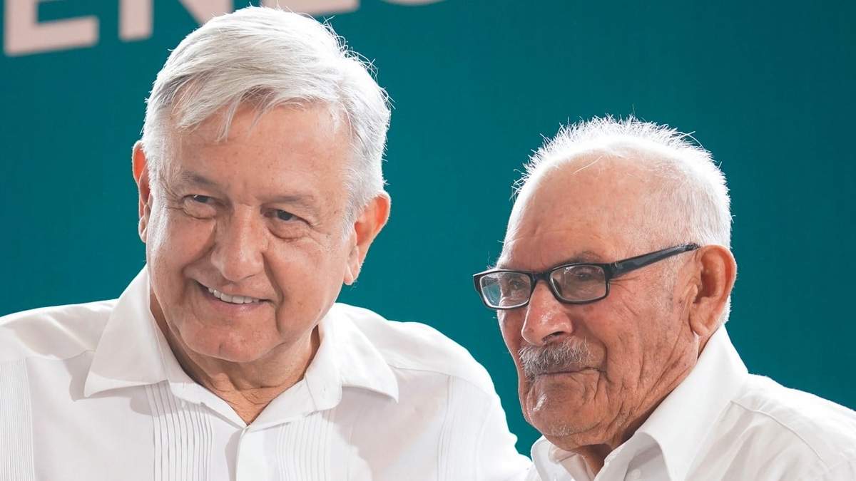 El presidente envió un mensaje grabado a los padres mexicanos