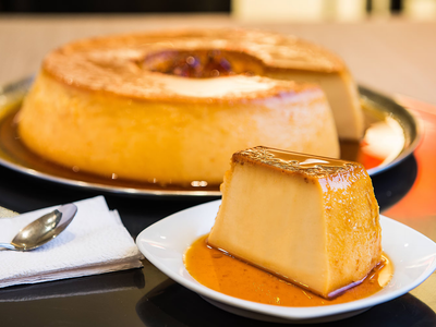 Flan cremoso de queso sin azúcar: probá esta versión que será una bomba para disfrutar tu próximo postre en familia