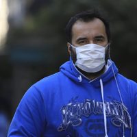 Cataluña restablece el uso obligatorio de mascarillas en hospitales