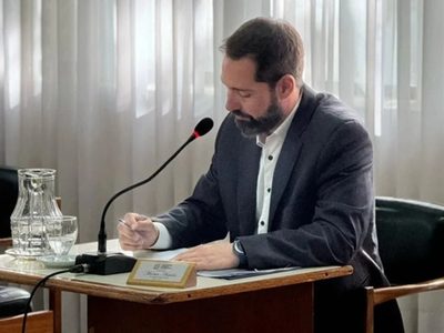 Ediles de Cambia Mendoza piden la renuncia del concejal de LLA ebrio