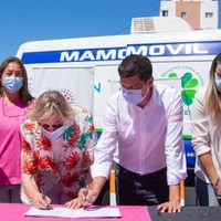 Marcos Koopmann firmó un convenio con LUNCEC para realizar mamografías gratuitas
