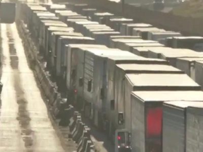 Sin daños graves aún en Tijuana por cierres en garita; Ciudad Juárez resiente afectaciones