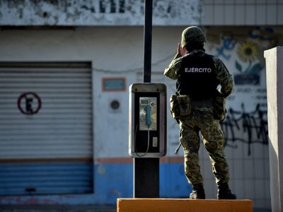 HRW alerta sobre la militarización y el "aumento drástico" de la violencia con AMLO
