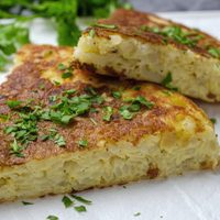 Tortilla de papa y espinaca: en pocos minutos resolvé tu almuerzo con esta receta y un secreto que hace la diferencia