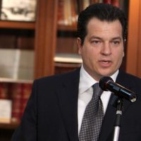 Miguel Alemán Magnani no huyó, salió de México a buscar inversionistas: abogado