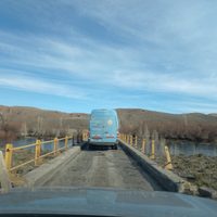 Temporada de invierno: el eterno problema de cruzar el viejo puente de La Rinconada