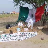 Instalan memorial en Teuchitlán para víctimas de desaparición; siguen llegando colectivos