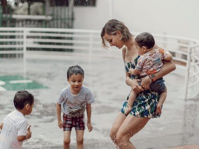 Mariana Rodriguez baila para celebrar que llovió en Monterrey