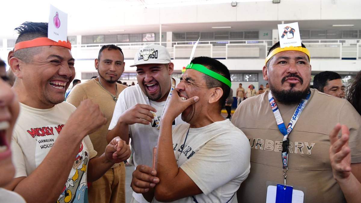 Celebración del orgullo LGBTIQ+ en el Reclusorio Oriente