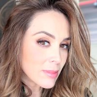 "¡Oiga señora!" Jacqueline Bracamontes causó furor en la red con una selfie ¡de pierna arriba!