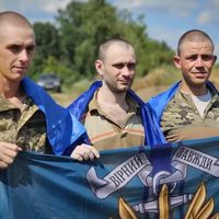 Liberan a cientos de prisioneros de guerra en más reciente canje entre Rusia y Ucrania