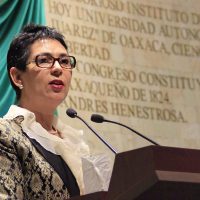 El Registro Civil de Oaxaca niega acta a niña; su madre murió y requieren su comparecencia