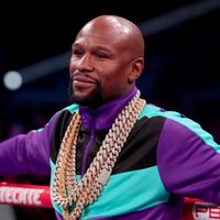 ¿Mayweather quiere comprar un club de la Premier?