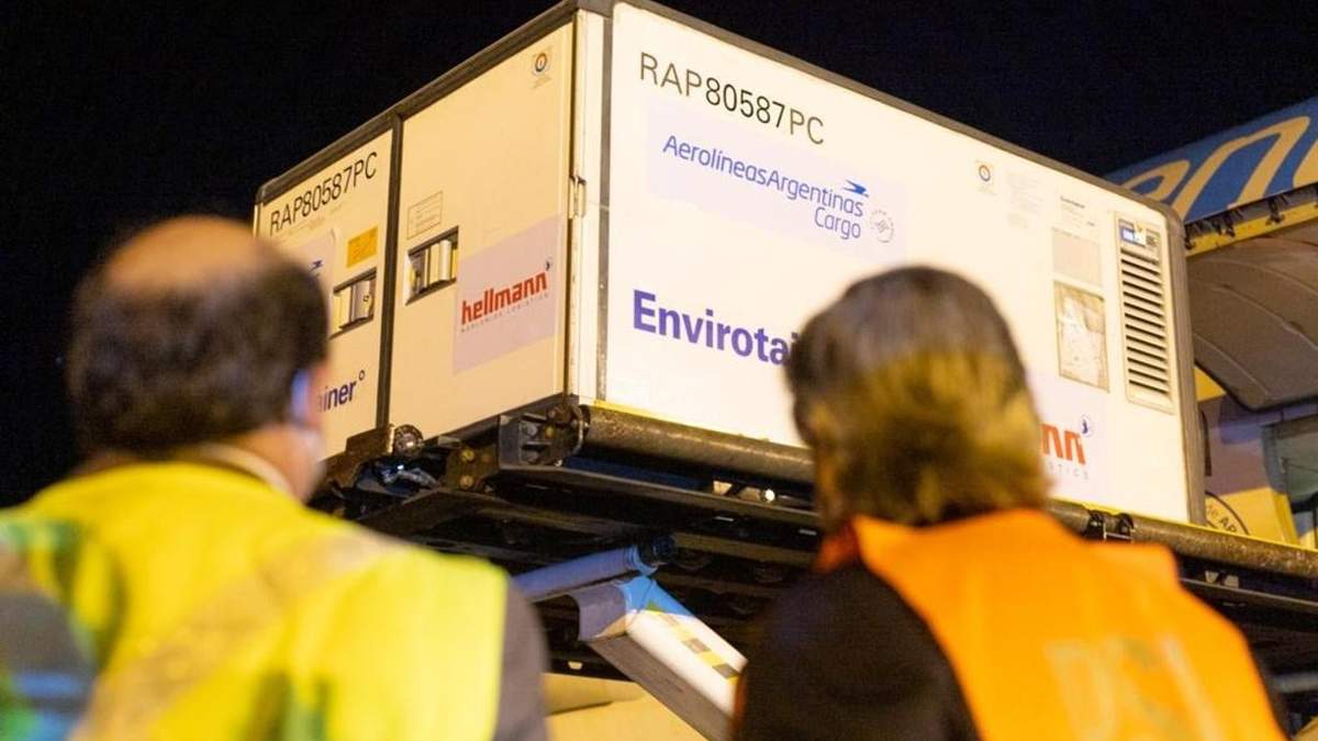 Llegaron más vacunas contra el coronavirus al país. Fuente: (Twitter)