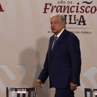 Nueva andanada de AMLO contra jueces y ministros: “se sometieron como empleados a grupos de interés”.