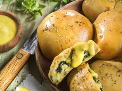 Bollitos de espinaca: una receta deliciosa para que tu familia incorpore verduras sin chistar