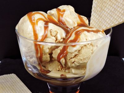 Helado de flan y dulce de leche casero: anotá esta receta que rinde mucho y te salva el postre del finde