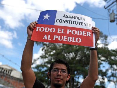 Chile deja atrás la era pinochetista para inaugurar las sesiones constituyentitas